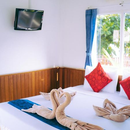 Amity Beach Resort Maret Exterior foto